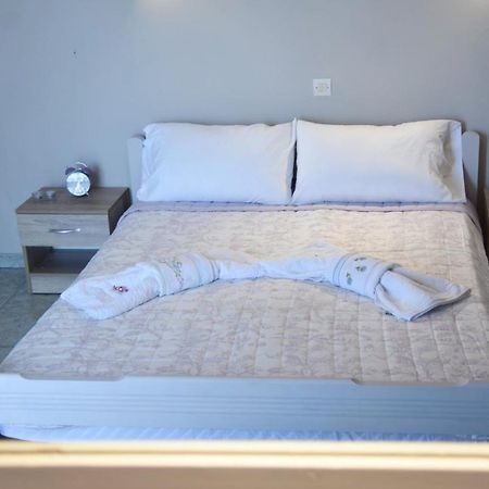 Anemomylos Apartments Ликсури Экстерьер фото